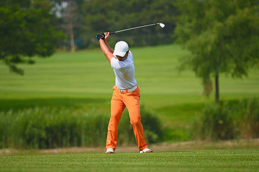 The Top 6 Best Mens Golf Pants (stylish & comfortable)